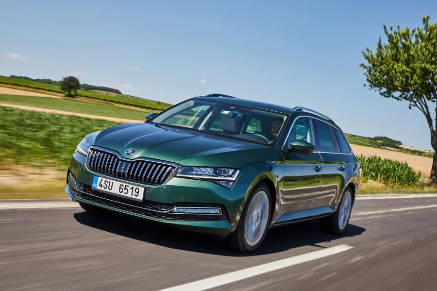  Skoda Superb Combi 2019 года  (WW) (фото 2 из 3)